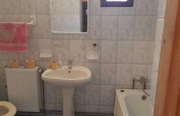 Casă de vânzare în Codlea – zonă liniștită, singur în curte