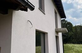 Casa 4 camere, 250 mp, zona Rasnov