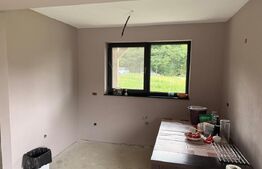 Casa 4 camere, 250 mp, zona Rasnov