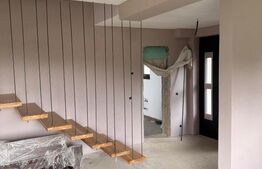 Casa 4 camere, 250 mp, zona Rasnov