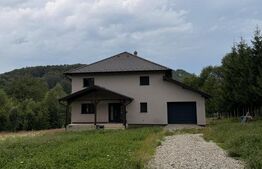 Casa 4 camere, 250 mp, zona Rasnov