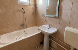 Apartament 3 camere, loc de parcare, etaj intermediar, Astra, Brașov