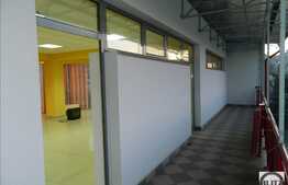 Inchiriere spatiu 140 mp, 2 parcari, in zona Spitalului de Recuperare