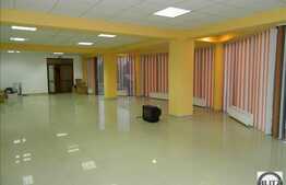 Inchiriere spatiu 140 mp, 2 parcari, in zona Spitalului de Recuperare