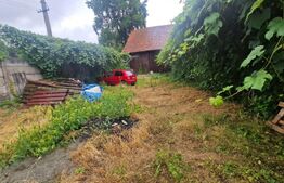 Casa cu teren 935 m , doua corpuri de case, Sacele -zona buna