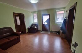 Casa cu teren 935 m , doua corpuri de case, Sacele -zona buna