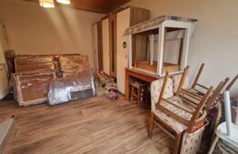Casa cu teren 935 m , doua corpuri de case, Sacele -zona buna