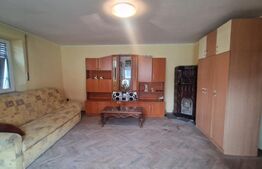 Casa cu teren 935 m , doua corpuri de case, Sacele -zona buna