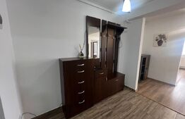 Apartament cu 3 camere, 69 mp, parcare, zona Florilor