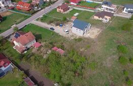 Teren cu autorizatie de constructie la intrare in Chinteni, Comision 0
