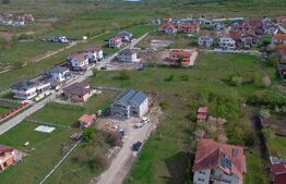Teren cu autorizatie de constructie la intrare in Chinteni, Comision 0
