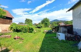 Casă spațioasă cu livadă, teren de 1.690 mp și panouri fotovoltaic,  Săcele, BV