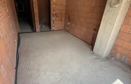 Apartament 3 camere, 2 bai, decomandat, etaj intermediar, zona Tractorul