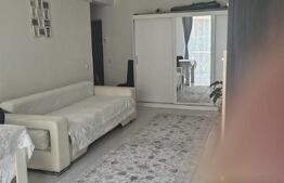 Apartament decomandat, 40 mp, etaj 1, zona Porii