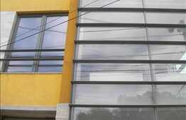 60 mp . Finisat . Parcare Subterana !