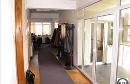 Spatiu de birouri din zona P-tei Cipariu. Finisat.