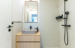 Apartament 3 camere, 95 mp, 2 parcari, zona UMF