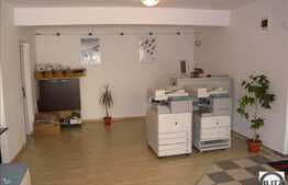 FINISAT, COCHET. DISPUNE DE O TERASA GENEROASA. Pret Oportun !!