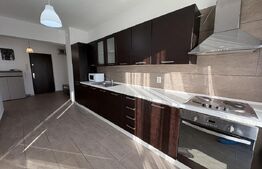 Apartament modern, parcare, zona Plopilor 