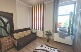 Casă la curte comună, 50 mp utili, pod și beci, zona Mihai Viteazul
