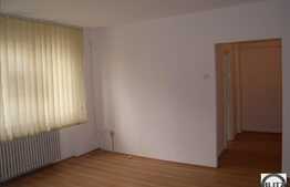 Spatiu pentru birouri la pret bun in zona centrala!