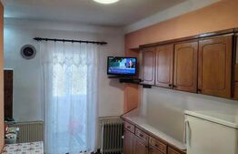 Apartament cu 3 camere 65mp. decomandat, cu garaj și parcare