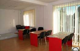 300 mp. Office clasa B.  Superfinisat !