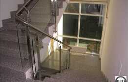 300 mp. Office clasa B.  Superfinisat !