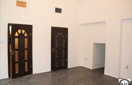 Spatiu de birouri in centrul orasului ideal sediu de firma, recent renovat!