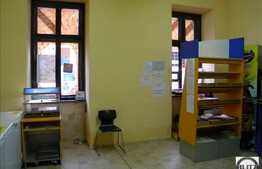 Spatiu pretabil atat pentru birouri cat si pentru activitate comerciala.