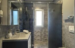 Apartament 3 camere, 60mp, balcon, etaj 1, parcare inclusă, Terra