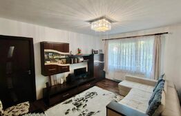 Apartament cu 2 camere 42 mp, semidecomandat, cu loc de parcare
