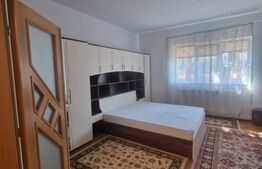 Apartament de închiriat, parter în vilă, 3 camere, 100 mp, curte generoasă