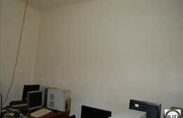 Spatiu in zona centrala, la 3 min de strada Eroilor!