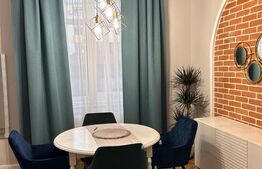 Apartament central, cladire istorica, mobilat utilat,la cheie
