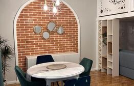 Apartament central, cladire istorica, mobilat utilat,la cheie