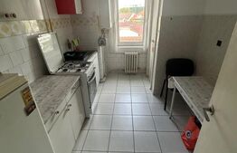 Apartament decomandat, 2 camere, zona Central Sora