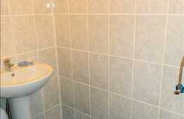 Spatiu pentru birou integral renovat cu 10 locuri de parcare