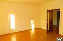 Spatiu pentru birou integral renovat cu 10 locuri de parcare