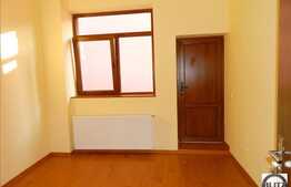 Spatiu pentru birou integral renovat cu 10 locuri de parcare