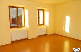 Spatiu pentru birou integral renovat cu 10 locuri de parcare