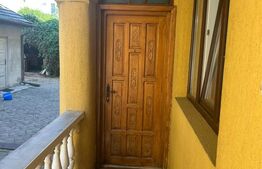 Apartament cu 3 camere si parcare la Vila, zona Iris.