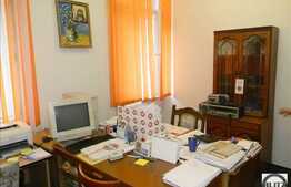 De inchiriat spatiu pentru birouri in zona Pietei Mihai Viteazul