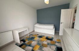 Apartament 2 camere cu bucatarie decomandata, parcare, zona Porii