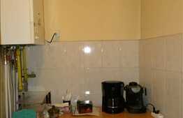 Pret bun pentru un sediu de firma in centru!