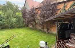 Proprietate cu două case renovate, în inima comunei Vulcan