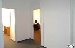 Spatiu de birouri, 100 mp superfinisat, mochetat.