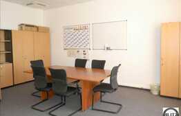Spatiu de birouri, 100 mp superfinisat, mochetat.