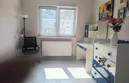 Apartament 2 camere, etaj intermediar, zona Florilor