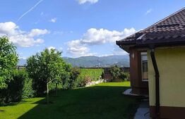 Casă mobilată cu vedere 360° la munți, Bartolomeu Nord, Brașov